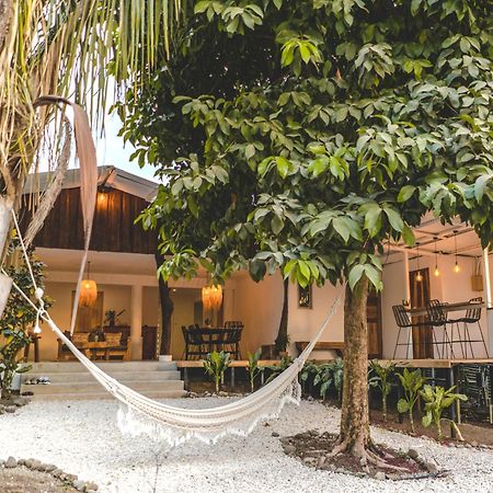 Cuatro Vientos Lodge & Apartments - Mal Pais, Costa Rica Playa Santa Teresa  Eksteriør bilde