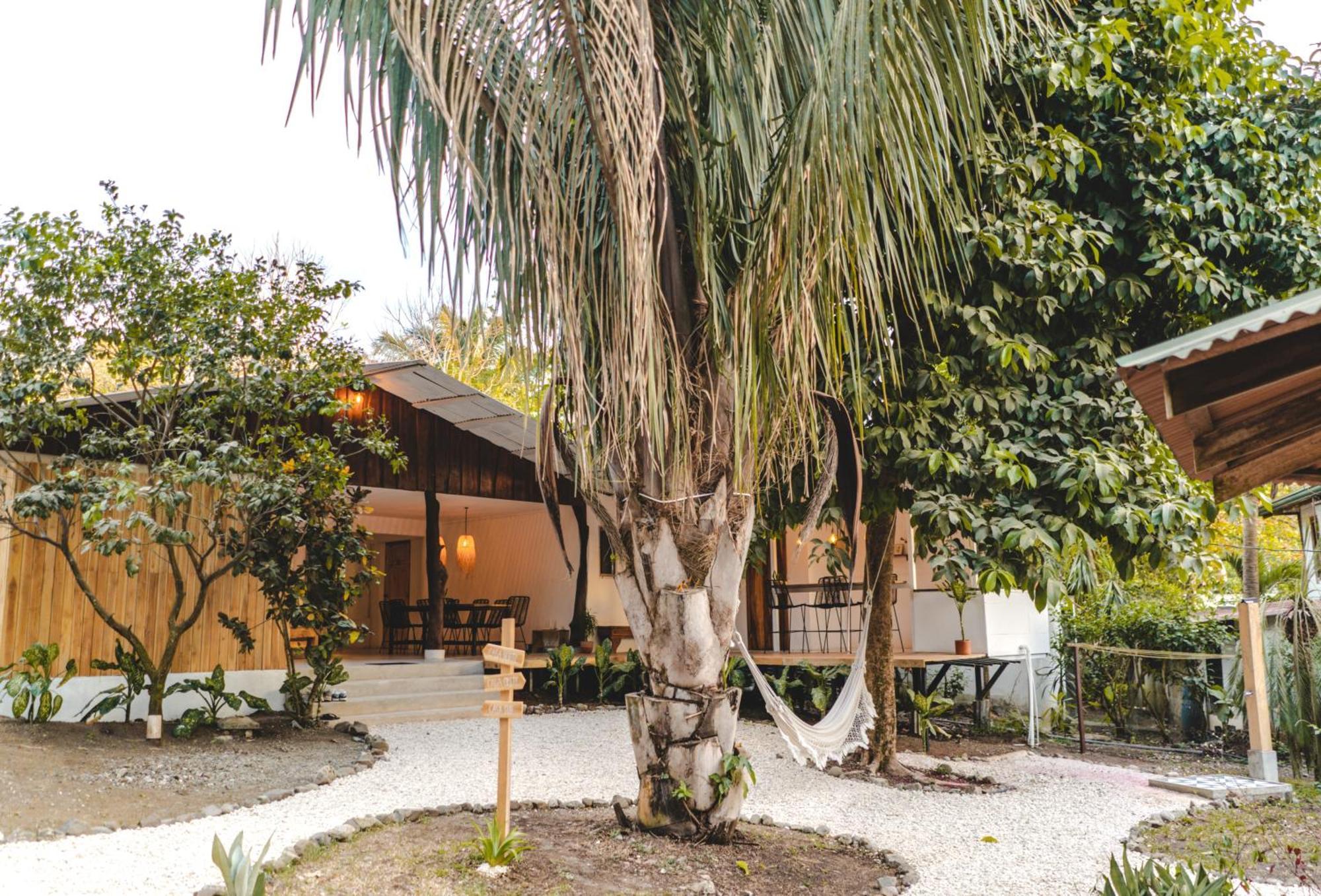 Cuatro Vientos Lodge & Apartments - Mal Pais, Costa Rica Playa Santa Teresa  Eksteriør bilde